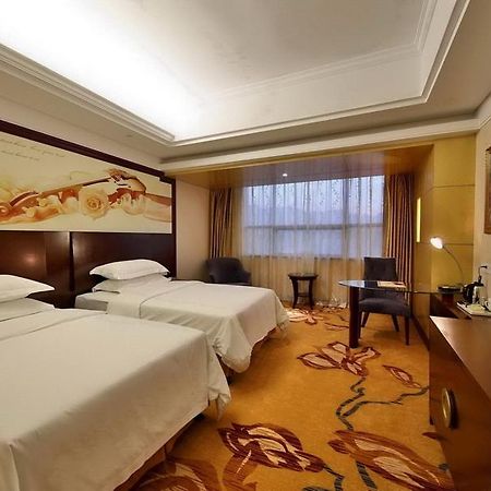 Vienna International Hotel Zhangjiajie Tianmen Mountain Extérieur photo