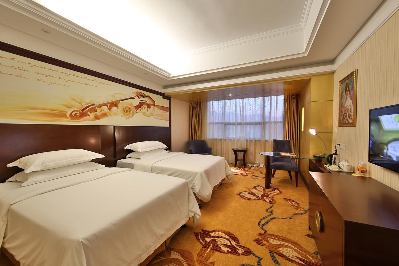 Vienna International Hotel Zhangjiajie Tianmen Mountain Extérieur photo
