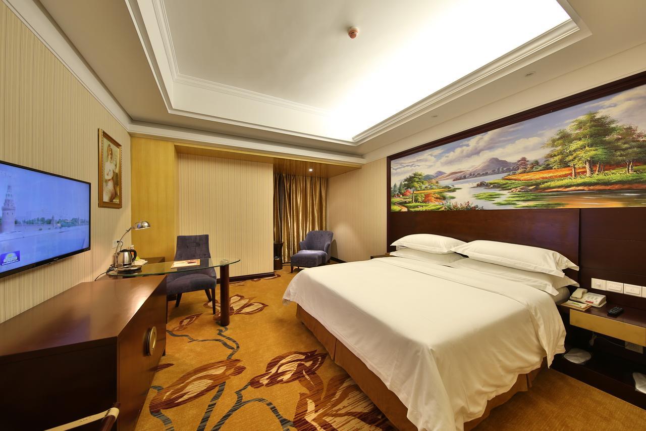 Vienna International Hotel Zhangjiajie Tianmen Mountain Extérieur photo